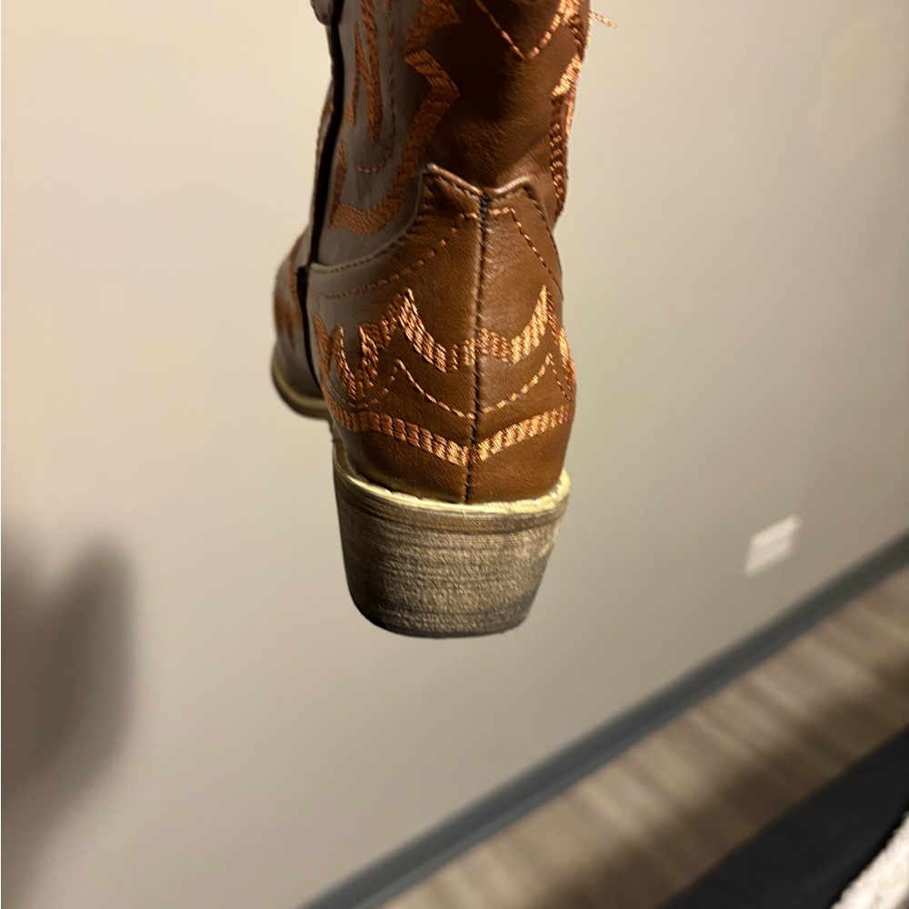 Embroidered Tan Heeled Boots for Women